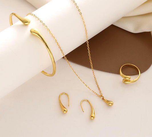 Gotas de Luz – Conjunto de 4 joyas que iluminan tu estilo